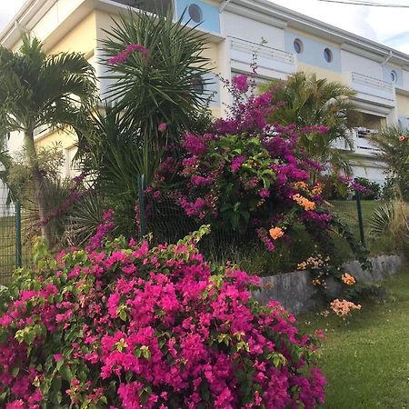 Apartamento Les Hibiscus Sainte-Luce Exterior foto