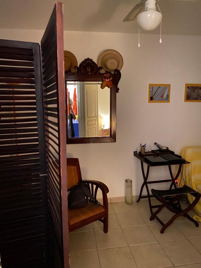 Apartamento Les Hibiscus Sainte-Luce Exterior foto